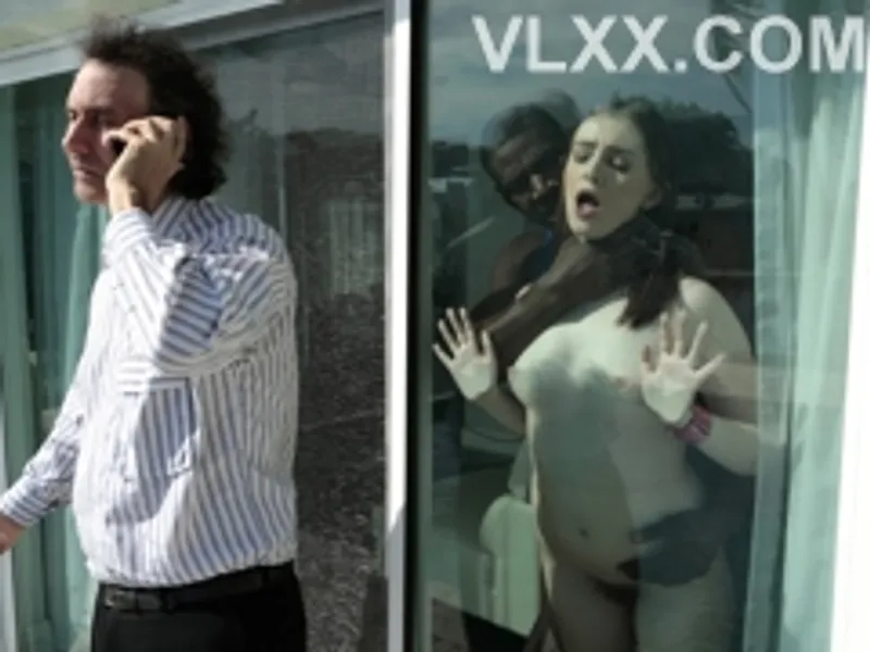 Dẫn em gái da đen về nhà chơi rồi lén lút trước mặt ba mình